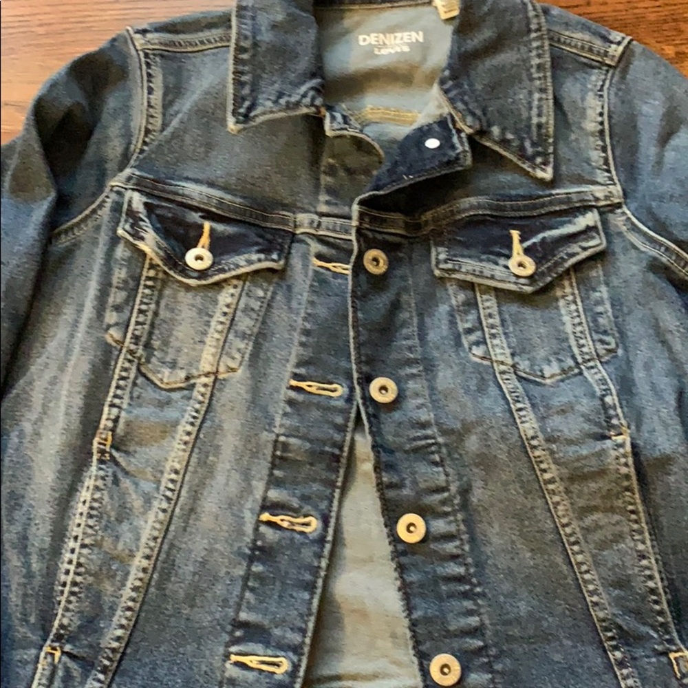 Levi’s Jean jacket - Picture 3 of 4